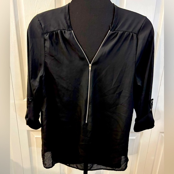 Charolette Russe Sheer Zipper Deep V Top - Picture 4 of 6